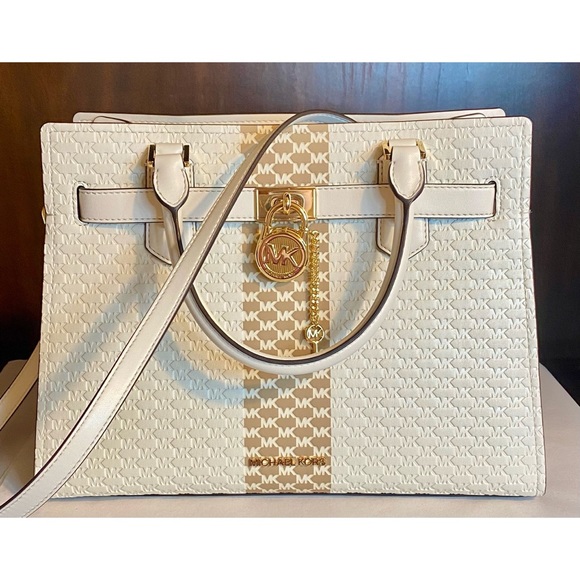 MICHAEL Michael Kors Handbags - NWT MICHAEL KORS HANDBAG